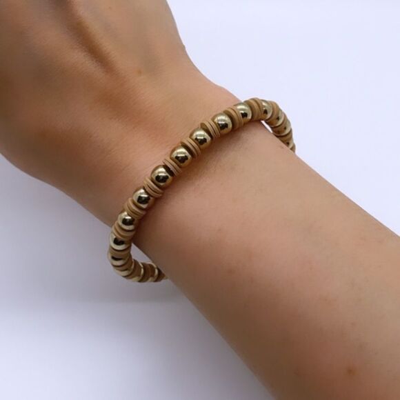 NWT Wool + Pepper Co. Tan & Gold Beaded Bracelet - Picture 2 of 5